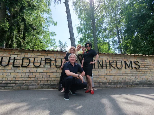 Aleksejs Ignatjevs ar ģimeni